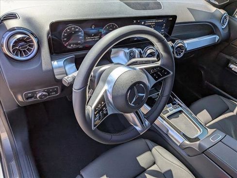 New 2026 Mercedes-Benz GLB 250 4MATIC image 3