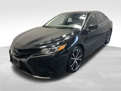 Used 2019 Toyota Camry SE