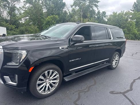 Used 2021 GMC Yukon XL Denali w/ Denali Ultimate Package AWD/4WD image 1
