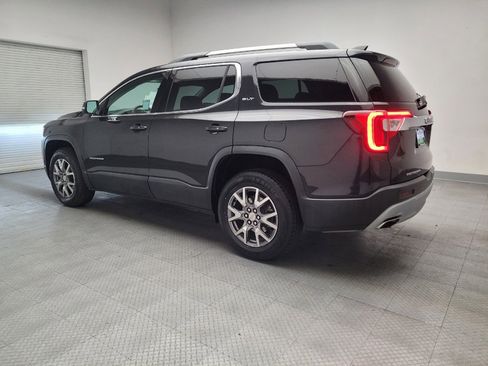 Used 2020 GMC Acadia SLT image 3