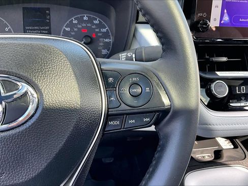 Used 2024 Toyota Corolla SE w/ SE Premium Package FWD image 25