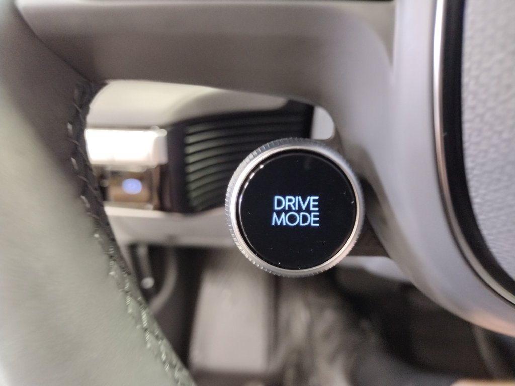 Certified 2024 Hyundai Ioniq 5 SEL AWD/4WD image 25