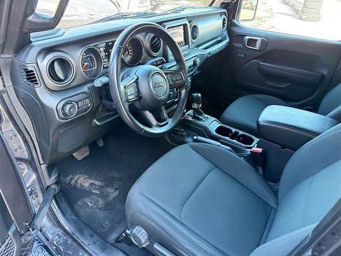 Used 2021 Jeep Wrangler Unlimited Sport image 24