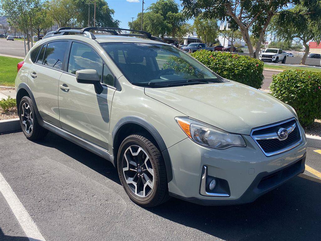 Used 2016 Subaru Crosstrek 2.0i Premium AWD/4WD image 3