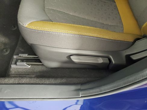 Used 2025 Subaru Crosstrek 2.5i Sport w/ Crosstrek Mirror Package image 31