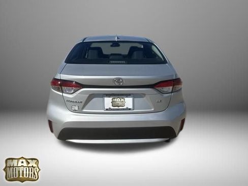 Used 2022 Toyota Corolla LE FWD image 5