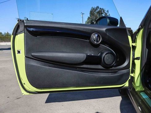 Used 2023 MINI Cooper S image 32