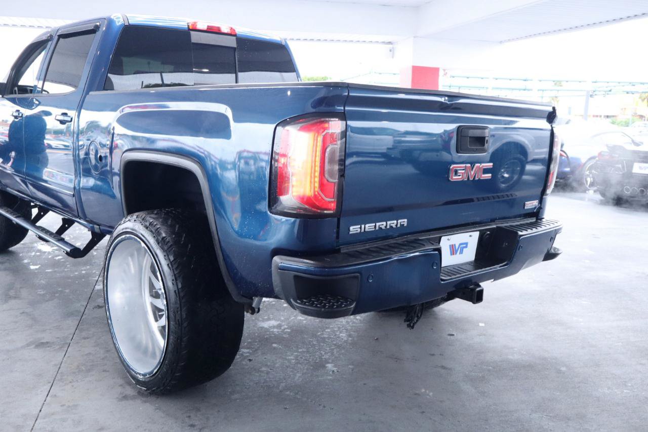 Used 2017 GMC Sierra 1500 SLT AWD/4WD image 10