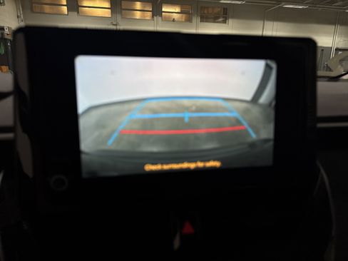 Used 2024 Toyota Corolla LE FWD image 23