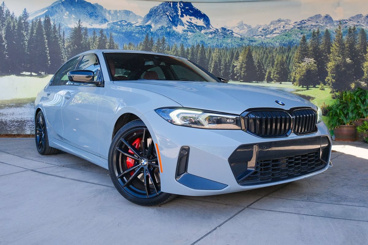 Used 2024 BMW 330i Sedan w/ M Sport Package RWD image 3