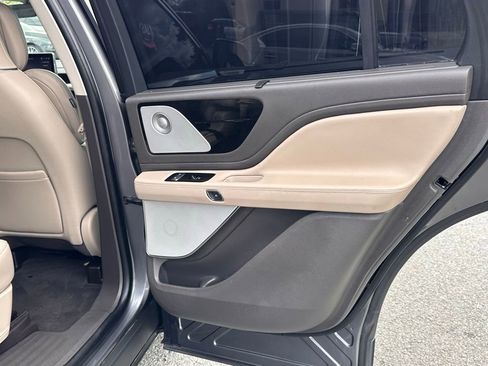 Used 2023 Lincoln Aviator Reserve w/ Equipment Group 201A image 22