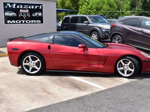 Used 2005 Chevrolet Corvette Coupe w/ Preferred Equipment Group RWD image 4