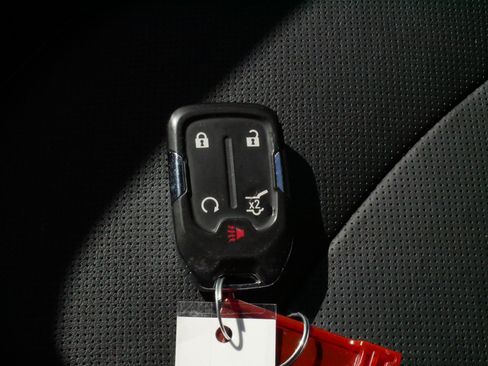 Used 2023 GMC Terrain SLT AWD/4WD image 30