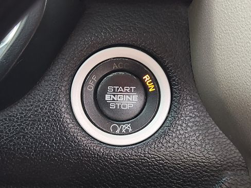 Used 2020 RAM 2500 Laramie AWD/4WD image 25