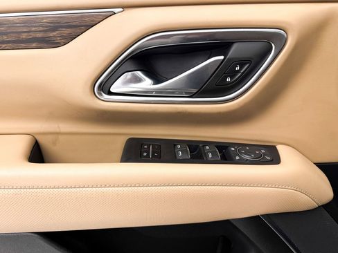 Used 2023 Chevrolet Tahoe Premier w/ Advanced Technology Package image 32