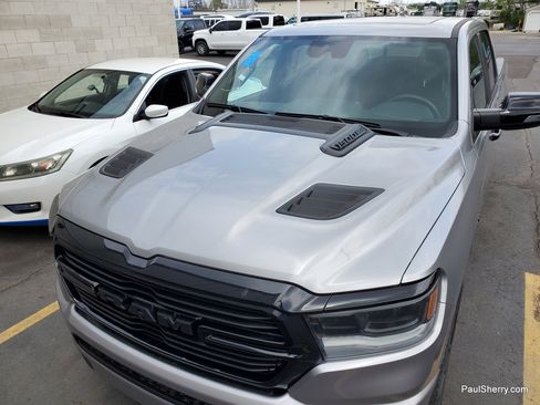 Used 2024 RAM 1500 Laramie image 2