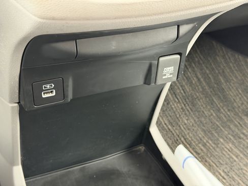 Used 2024 Honda Odyssey EX-L image 25
