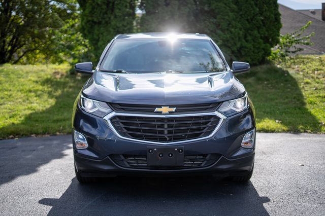 Used 2018 Chevrolet Equinox LT FWD image 2