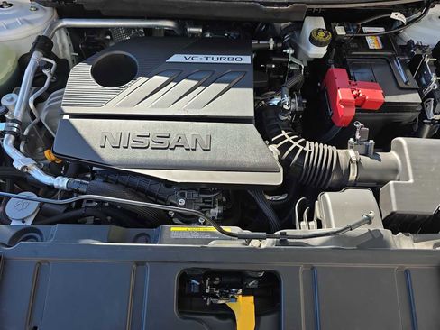 Used 2023 Nissan Rogue SV image 13