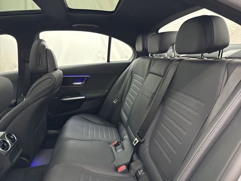 Used 2025 Mercedes-Benz C 300 Sedan image 19