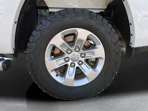 Used 2022 RAM 1500 Laramie image 22