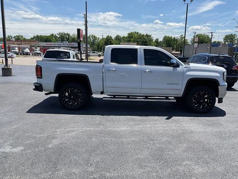 Used 2017 GMC Sierra 1500 SLT AWD/4WD image 7