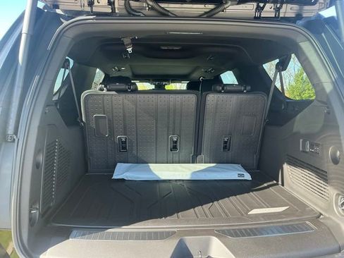 New 2026 Chevrolet Suburban High Country AWD/4WD image 10