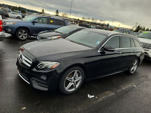 Used 2017 Mercedes-Benz E 400 4MATIC Wagon image 3