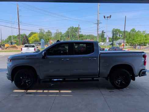 Used 2024 Chevrolet Silverado 1500 RST w/ Convenience Package II AWD/4WD image 6