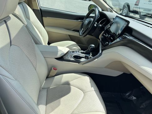 Used 2024 Toyota Camry XLE w/ Navigation Package FWD image 39