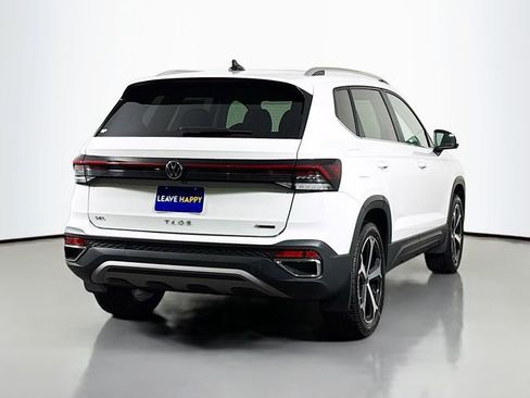 New 2026 Volkswagen Taos SEL AWD/4WD image 7