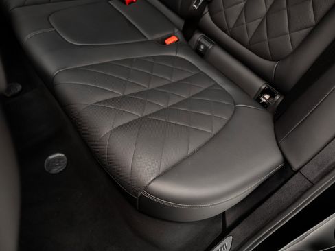 Used 2023 BMW X5 M50i w/ Executive Package image 68