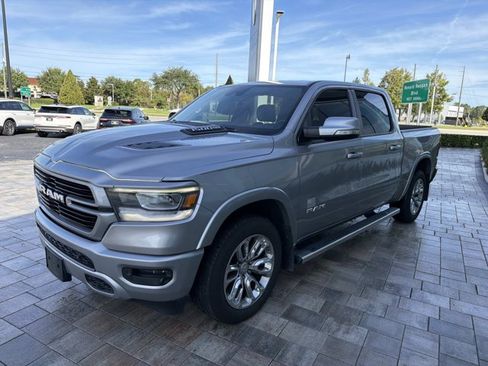 Used 2019 RAM 1500 Laramie AWD/4WD image 6