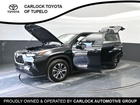 Used 2024 Toyota Highlander XLE image 56