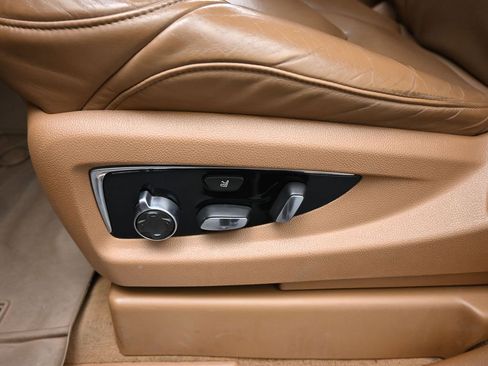 Used 2016 Cadillac Escalade ESV Platinum image 10