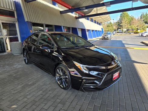 Used 2024 Toyota Corolla XSE image 3