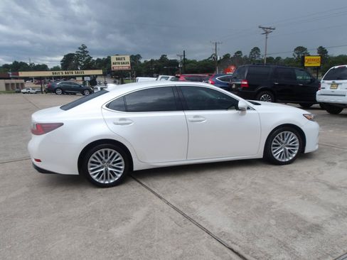 Used 2016 Lexus ES 350 w/ Luxury Package w/Wood Trim FWD image 5