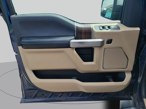 Used 2015 Ford F150 Lariat AWD/4WD image 28