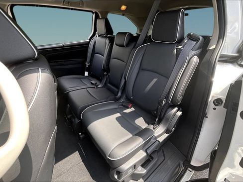 Used 2026 Honda Odyssey Elite image 22