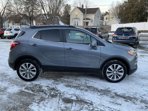 Used 2020 Buick Encore Preferred image 6