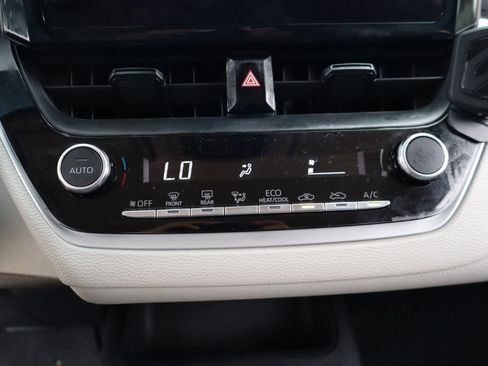Used 2024 Toyota Corolla LE FWD image 20