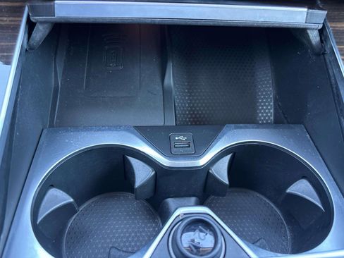 Used 2023 BMW X7 xDrive40i w/ Premium Package image 30