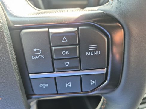 Used 2024 Ford F350 Platinum w/ FX4 Off-Road Package AWD/4WD image 21