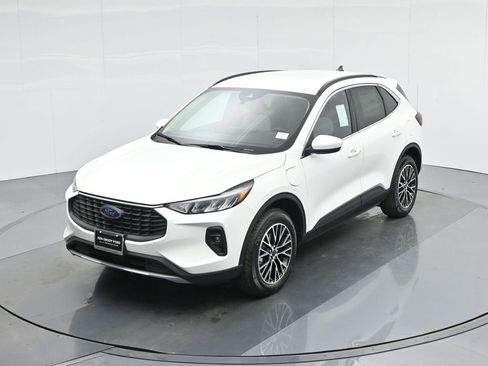 New 2025 Ford Escape SE image 38