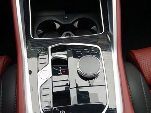 Certified 2026 BMW X6 xDrive40i w/ Premium Package image 18