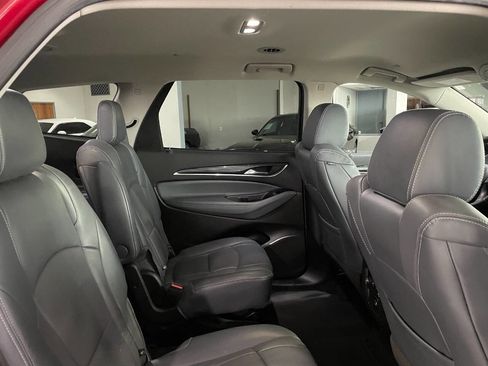 Used 2018 Buick Enclave Essence image 26