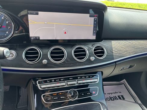 Used 2017 Mercedes-Benz E 300 4MATIC image 11