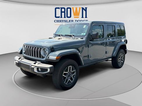 Used 2026 Jeep Wrangler Unlimited Sahara AWD/4WD image 7