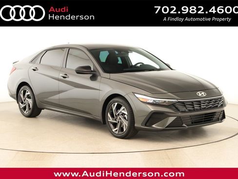 Used 2025 Hyundai Elantra Sport image 1