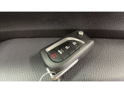 Used 2024 Toyota Camry SE FWD image 19